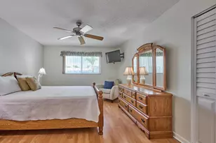 12 Colonial Club Dr, Boynton Beach, FL 33435 - Photo 27