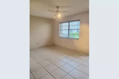 26 Lake Vista Trail #104, Port Saint Lucie, FL 34952 - Photo 3