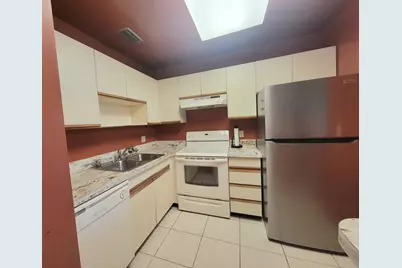 26 Lake Vista Trail #Apt 104, Port Saint Lucie, FL 34952 - Photo 7