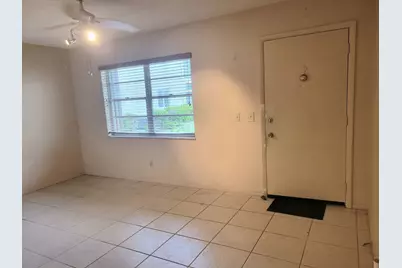 26 Lake Vista Trail #104, Port Saint Lucie, FL 34952 - Photo 5