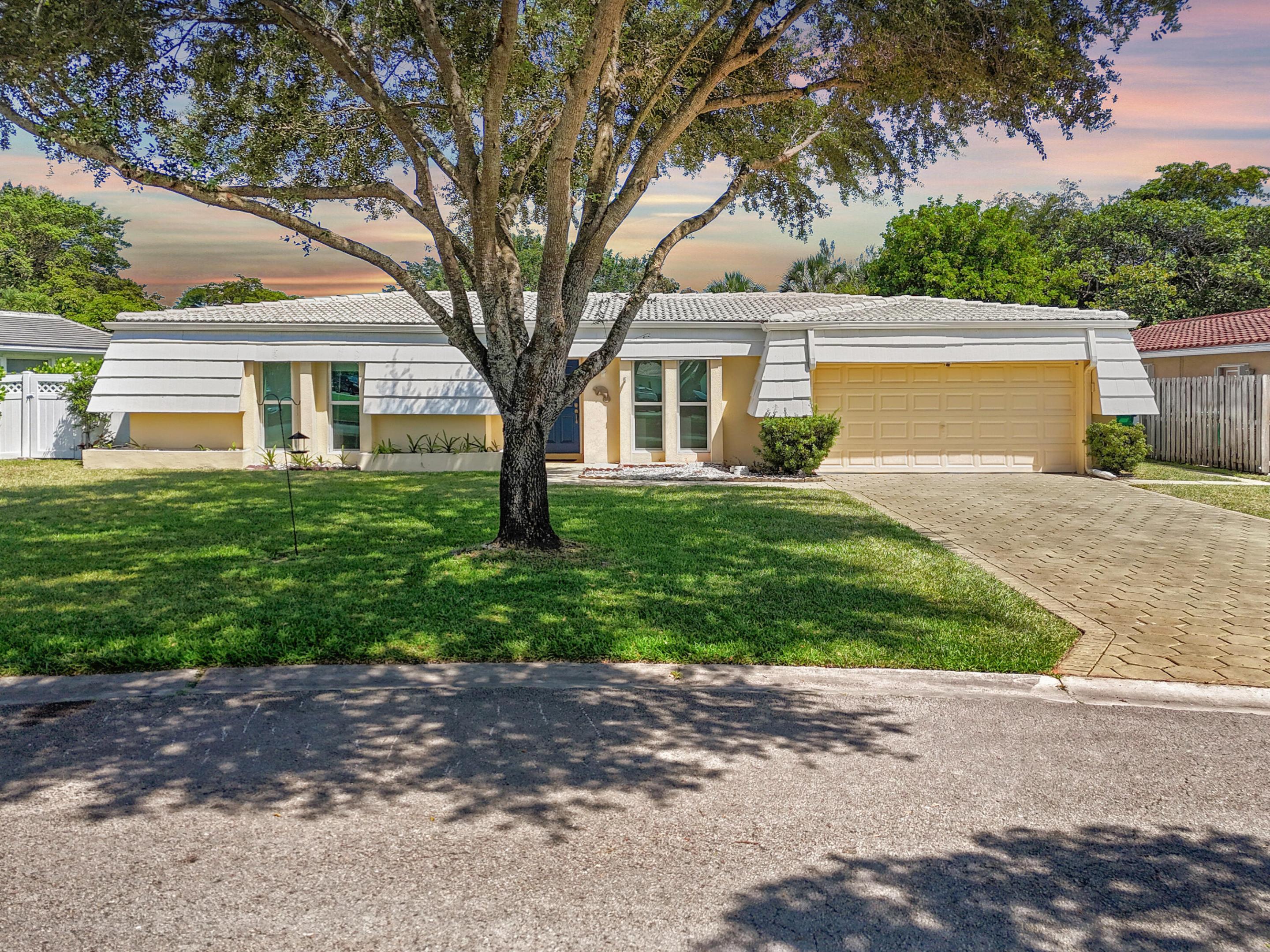 3721 NW 108th Dr main architectural view