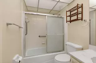 3951 NE 19th Rd, Pompano Beach, FL 33064 - Photo 43