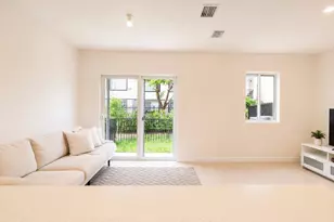 5085 SW 37th St, West Park, FL 33023 - Photo 13