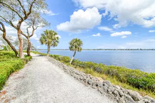 2570 NW Seagrass Dr, Palm City, FL 34990 - Photo 43
