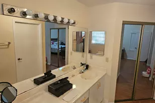 11453 Lakeview Dr, Coral Springs, FL 33071 - Photo 29