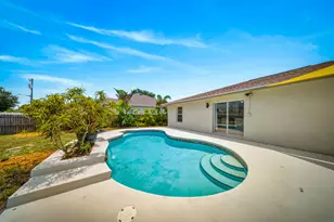 521 SW Halifax Ave, Port Saint Lucie, FL 34953 - Photo 31
