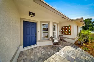 521 SW Halifax Ave, Port Saint Lucie, FL 34953 - Photo 7