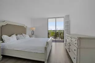 3701 N Country Club Dr, Aventura, FL 33180 - Photo 13