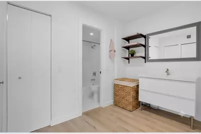 3701 N Country Club Drive #404, Aventura, FL 33180 - Photo 15