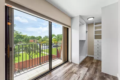 2818 Waterford Drive N, Deerfield Beach, FL 33442 - Photo 21