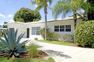 2031 Pleasant Dr, Juno Beach, FL 33408 - Photo 1