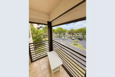 1000 Colony Point Circle #315, Pembroke Pines, FL 33026 - Photo 9
