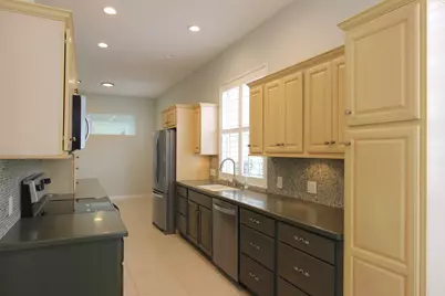 117 Hampton Circle, Jupiter, FL 33458 - Photo 11