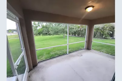 842 SE Walters Terrace, Port Saint Lucie, FL 34983 - Photo 9