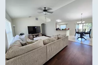 842 SE Walters Terrace, Port Saint Lucie, FL 34983 - Photo 3