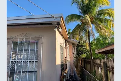 1850 NW 35th Street, Miami, FL 33142 - Photo 3