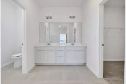 10724 NW Suncrest Lp, Port Saint Lucie, FL 34987 - Photo 11