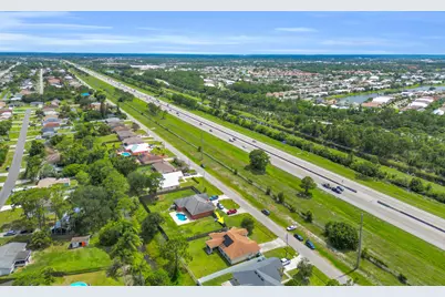 663 NW North Macedo Boulevard, Port Saint Lucie, FL 34983 - Photo 37