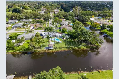 8946 SW 52nd Court, Cooper City, FL 33328 - Photo 21