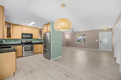 687 NE Maranta Terrado, Jensen Beach, FL 34957 - Photo 9