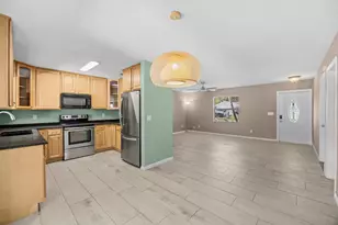 687 NE Maranta Terrado, Jensen Beach, FL 34957 - Photo 9