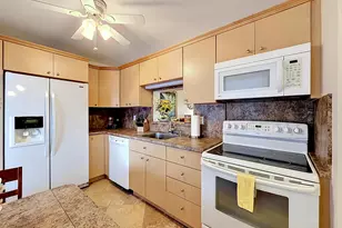 4270 NW 40th St, Lauderdale Lakes, FL 33319 - Photo 13