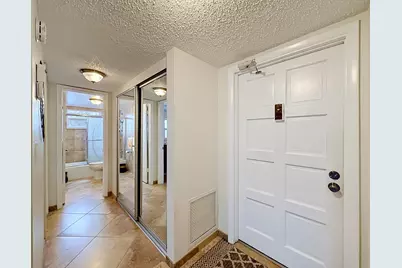 4270 NW 40th Street #401, Lauderdale Lakes, FL 33319 - Photo 9