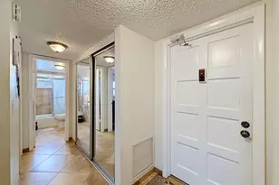 4270 NW 40th St, Lauderdale Lakes, FL 33319 - Photo 9
