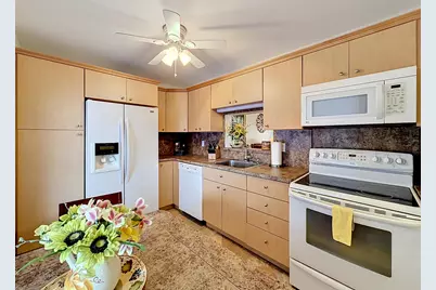 4270 NW 40th Street #401, Lauderdale Lakes, FL 33319 - Photo 15