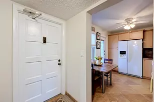4270 NW 40th St, Lauderdale Lakes, FL 33319 - Photo 9