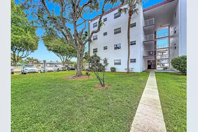 4270 NW 40th Street #401, Lauderdale Lakes, FL 33319 - Photo 7