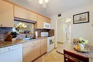 4270 NW 40th St, Lauderdale Lakes, FL 33319 - Photo 17