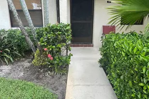 4598 Lucerne Lakes Blvd E, Lake Worth, FL 33467 - Photo 1