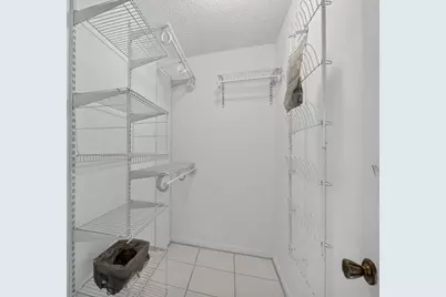 200 Normandy E #200, Delray Beach, FL 33484 - Photo 13