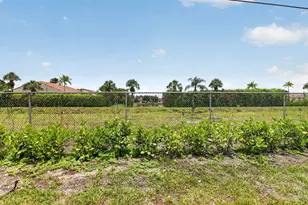200 Normandy E, Delray Beach, FL 33484 - Photo 21
