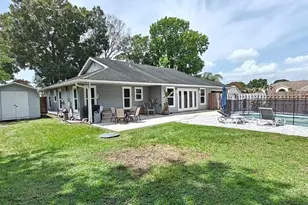 2043 SE Camilo St, Port Saint Lucie, FL 34952 - Photo 17
