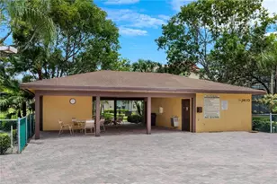 1400 SW 124th Terrace, Pembroke Pines, FL 33027 - Photo 19