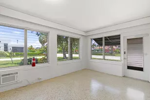 1725 N Lakeside Dr, Lake Worth Beach, FL 33460 - Photo 25