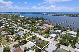 1725 N Lakeside Dr, Lake Worth Beach, FL 33460 - Photo 3