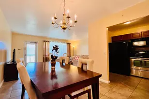 142 Cambridge F, West Palm Beach, FL 33417 - Photo 3