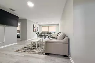 2469 Sun Up Ln, Lake Worth, FL 33462 - Photo 9