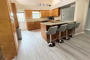 2469 Sun Up Ln, Lake Worth, FL 33462 - Photo 5