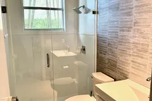 107 Via Escobar Pl, Palm Beach Gardens, FL 33418 - Photo 21