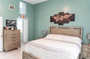 1102 SW 158th Ave, Pembroke Pines, FL 33027 - Photo 11