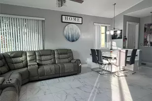 1102 SW 158th Ave, Pembroke Pines, FL 33027 - Photo 5