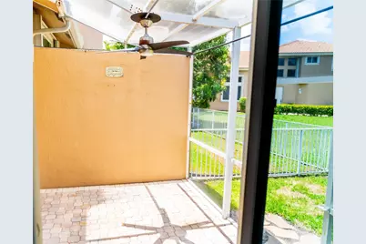 1102 SW 158th Avenue, Pembroke Pines, FL 33027 - Photo 25