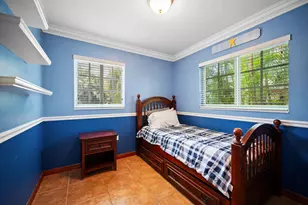 1035 SW 100th Ct, Miami, FL 33174 - Photo 9