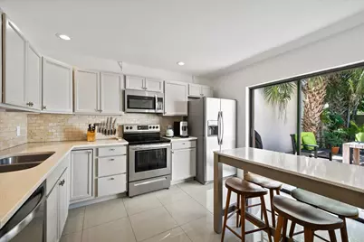 352 Wood Dale Drive, Wellington, FL 33414 - Photo 9