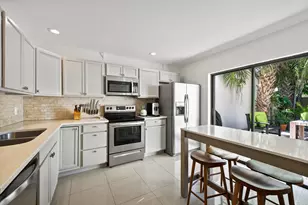 352 Wood Dale Dr, Wellington, FL 33414 - Photo 9