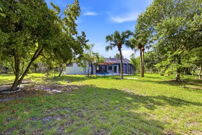 8899 NW 47th Drive, Coral Springs, FL 33067 - Photo 9
